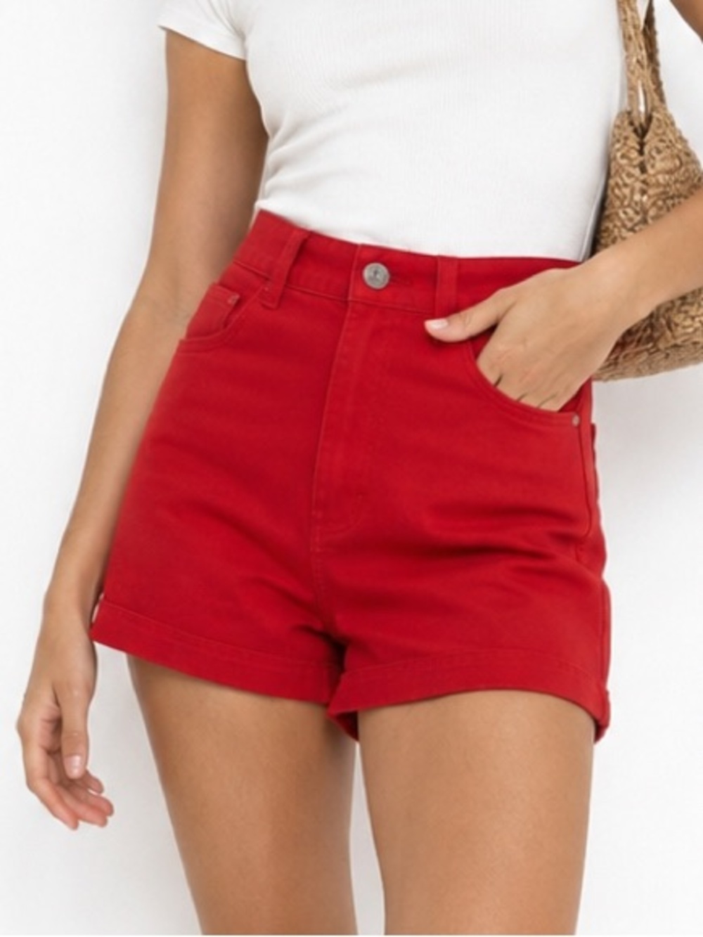Lee Vintage Style High-Waist Women's Red Denim Pleated Back Shorts